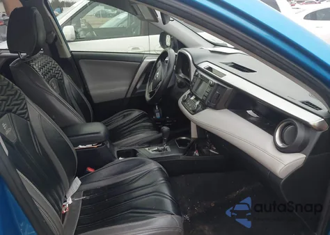 2018 Toyota Rav4 Xle from USA, damaged, VIN JTMWFREV2JJ752408